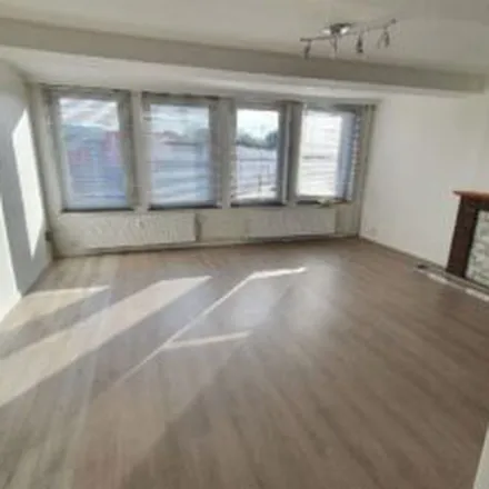 Image 3 - Rue de la Station 48, 4032 Liège, Belgium - Apartment for rent