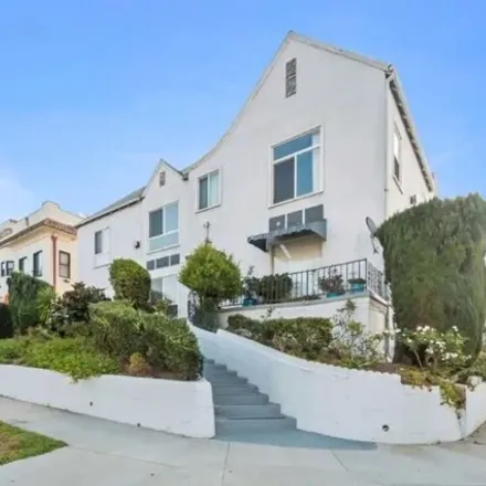 Buy this 6 bed house on 4978 San Vicente Boulevard in Los Angeles, CA 90019