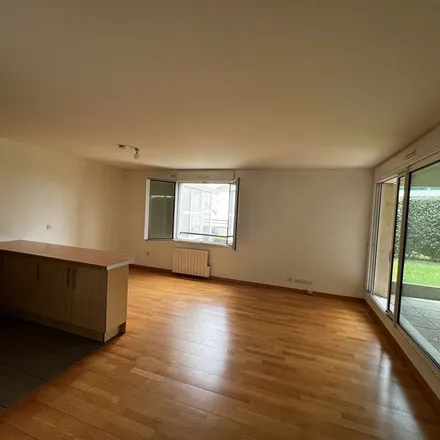 Rent this 2 bed apartment on Rueil-Malmaison in Hauts-de-Seine, France