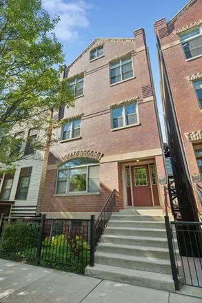 Buy this 2 bed condo on 1348 West George Street in Chicago, IL 60657