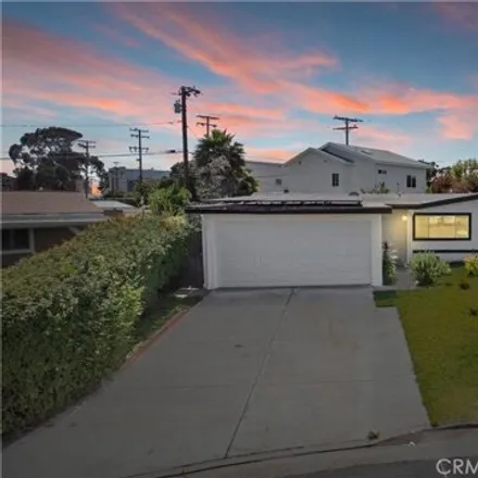 Rent this 3 bed house on 1929 Arnold Avenue in Costa Mesa, CA 92627