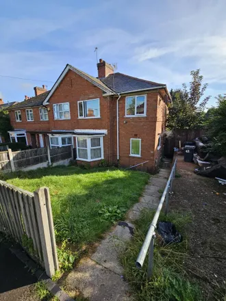 Rent this 3 bed duplex on Allens Farm Road in Frankley, B31 5RG