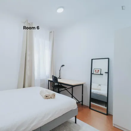 Image 3 - Glorieta López de Hoyos, Calle de Francisco Silvela, 28006 Madrid, Spain - Room for rent