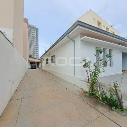 Rent this 3 bed house on Rua 9 de Julho in Jardim Lutfalla, São Carlos - SP
