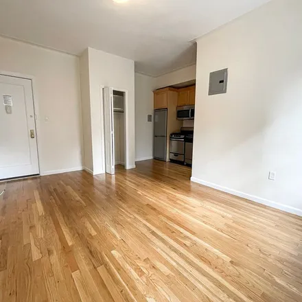 Rent this 1 bed townhouse on West 14th Street & 6th Avenue in West 14th Street, New York