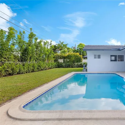 Image 4 - 5740 Northeast 20th Avenue, Imperial Point, Fort Lauderdale, FL 33308, USA - House for sale