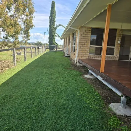 Rent this 3 bed apartment on Shed in Mount Flinders Road, Peak Crossing QLD