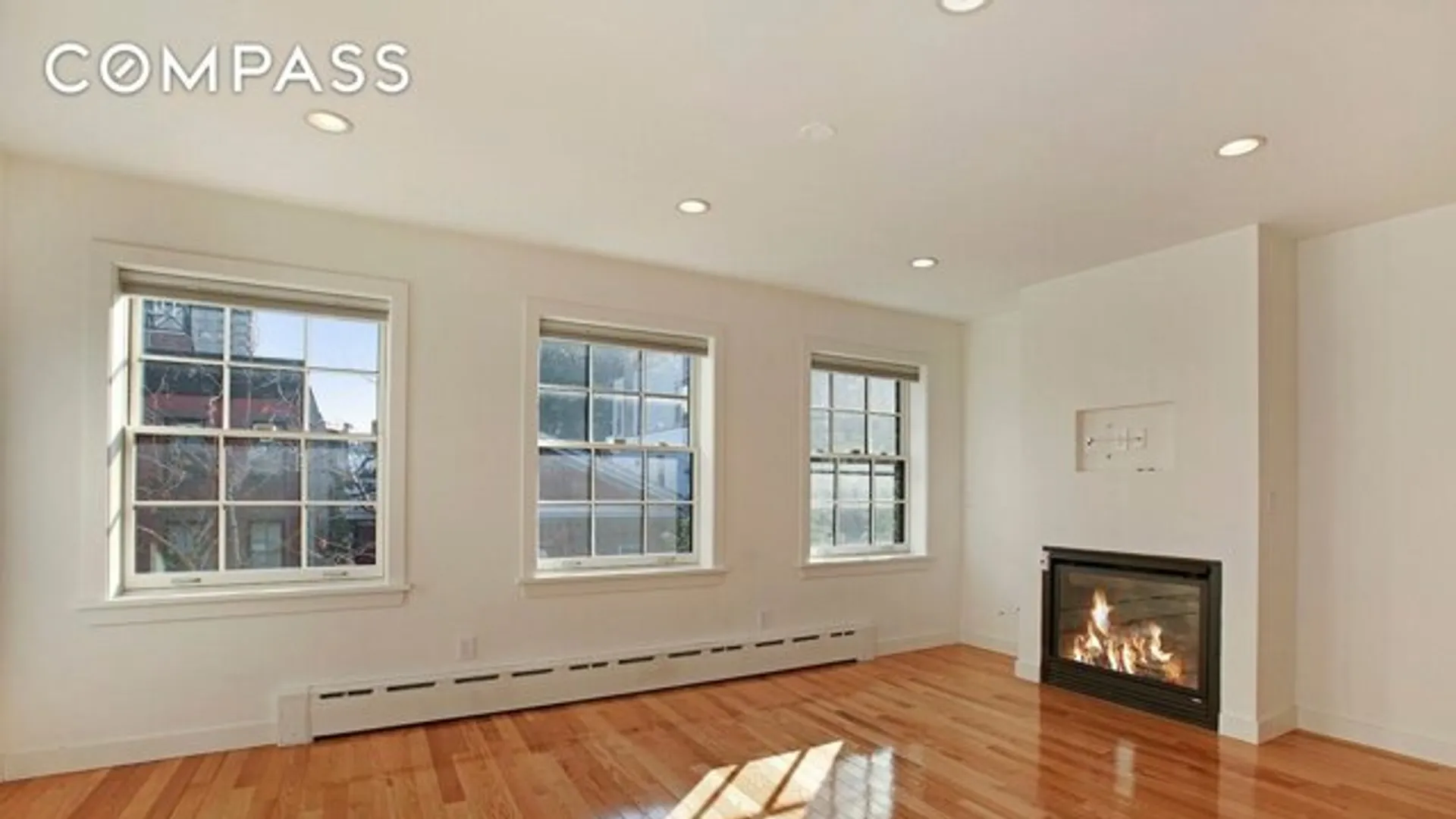 431 West 44th Street, New York, NY 10036, USA | 1 bed house for rent