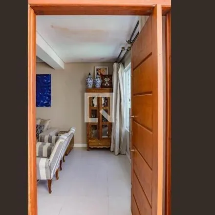 Rent this 2 bed house on Servidão Laurindo Elias de Oliveira in Ingleses do Rio Vermelho, Florianópolis - SC