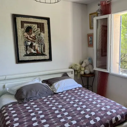 Rent this 4 bed house on Var Mat' in D N7, 83520 Roquebrune-sur-Argens