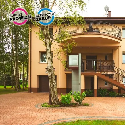 Buy this 12 bed house on Kuracyjna 11F in 84-104 Władysławowo, Poland