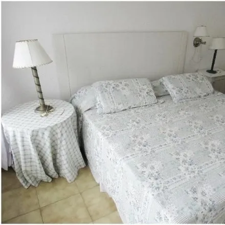 Buy this studio apartment on Emilio Inzaurraga (Calle 31) 5 in 20100 Punta Del Este, Uruguay