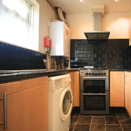 Image 3 - 6 Kings Court, London, E13 9HZ, United Kingdom - Apartment for rent