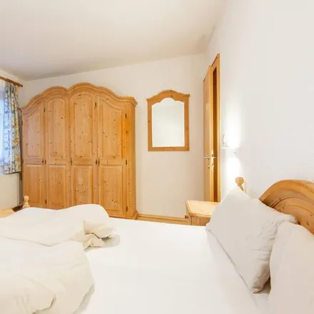 Rent this 4 bed house on Kaltenbach in Schmiedau 17, 6272 Kaltenbach