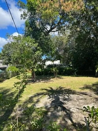 Buy this 2 bed house on 821 Northeast 120th Street in Biscayne Park, Miami-Dade County
