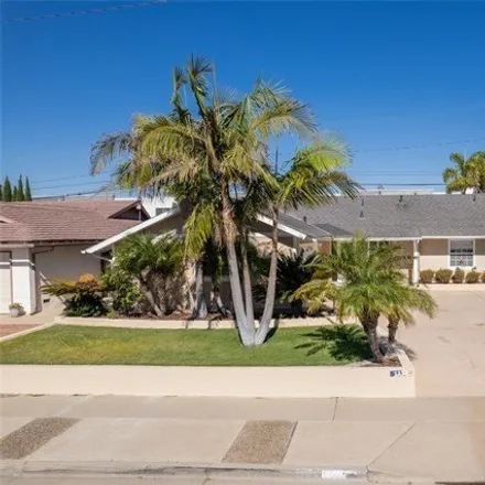 Image 2 - 1170 Gleneagles Terrace, Costa Mesa, CA 92627, USA - House for sale