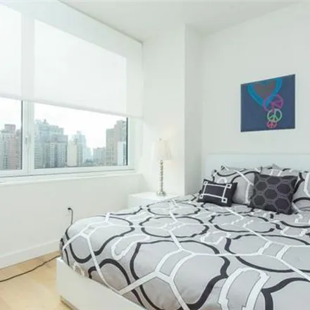Image 7 - Shift Midtown, 330 West 38th Street, New York, NY 10018, USA - Apartment for rent