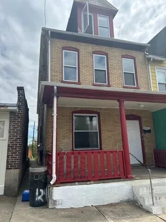 Rent this 2 bed townhouse on 150 North Warren Street in Easton, PA 18042