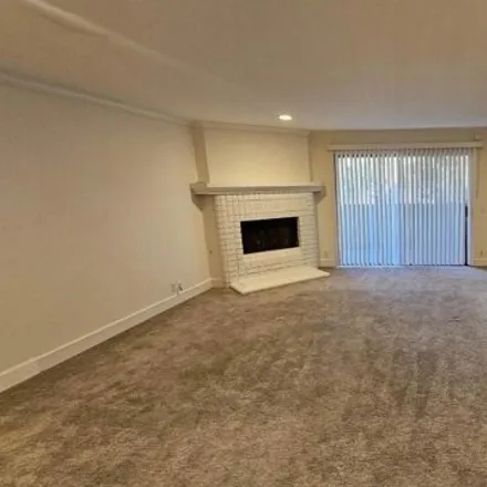 Image 8 - unnamed road, San Diego, CA 92161, USA - Condo for rent
