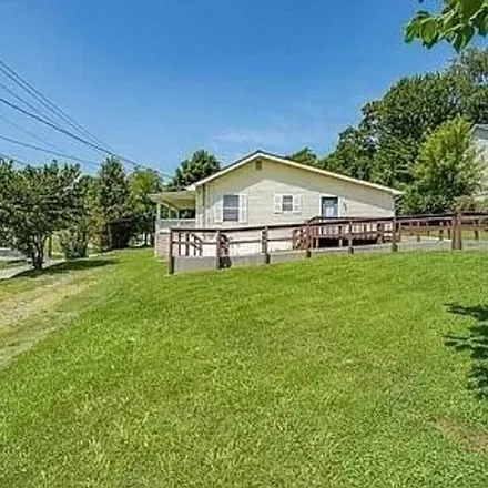 Image 9 - 1702 Indian Ridge Road, Arbor Heights, Johnson City, TN 37604, USA - House for sale