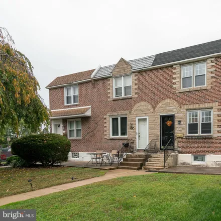 Image 1 - 299 North Bishop Avenue, Upper Darby, PA 19018, USA - Townhouse for sale