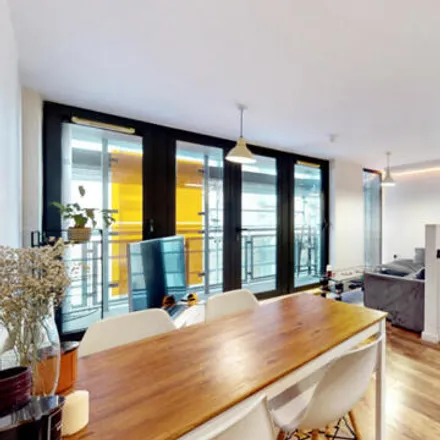 Image 1 - Fondant Court, 2 Taylor Place, London, E3 2PJ, United Kingdom - Apartment for sale