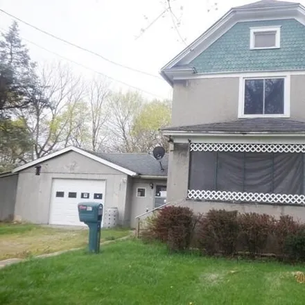 Buy this 3 bed house on 919 Lum Avenue in Eastwood, Kalamazoo Charter Township