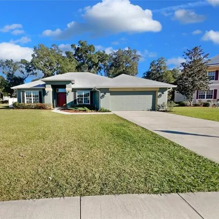 Buy this 4 bed house on 3384 Southeast 44th Avenue in Ocala, FL 34480