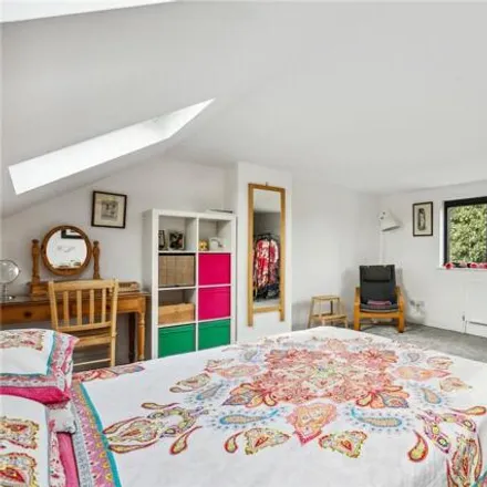 Image 3 - 44 Nowell Road, London, SW13 9BS, United Kingdom - Duplex for sale