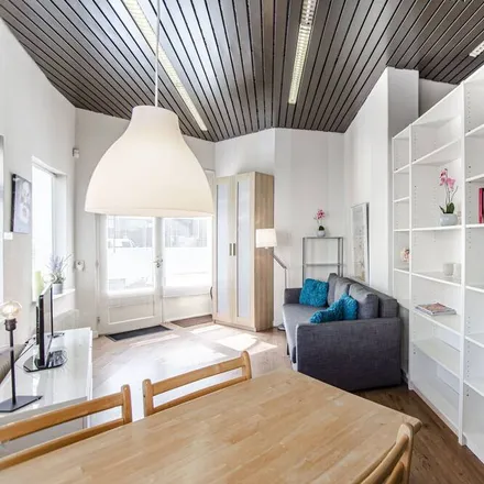 Rent this 1 bed house on 2042 VA Zandvoort