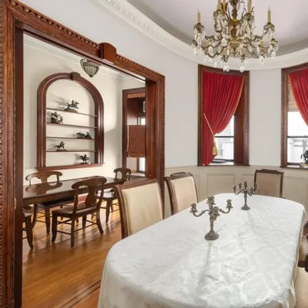 Image 7 - 10 East 67th Street, New York, NY 10065, USA - Townhouse for sale