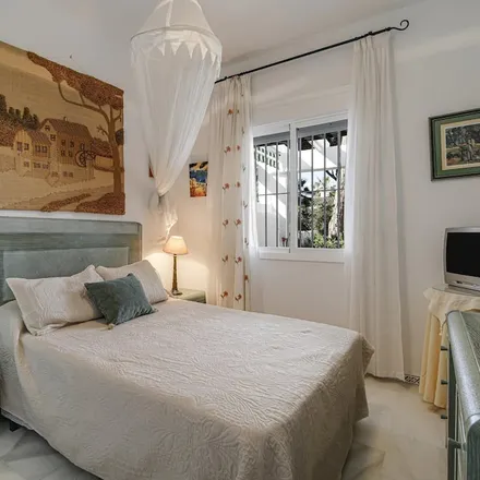 Image 1 - Chiclana de la Frontera, Andalusia, Spain - Apartment for rent