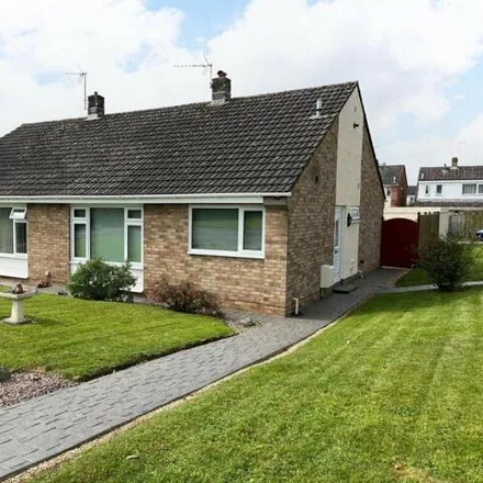 Buy this 2 bed house on Selworthy Gardens in Nailsea, BS48 2JZ