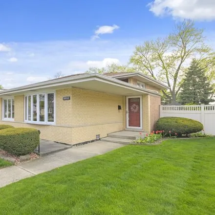 Buy this 3 bed house on 9632 Mayfield Avenue in Oak Lawn, IL 60453