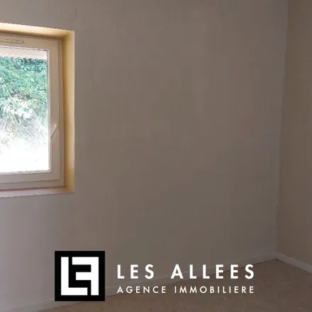 Image 4 - 92 Rue Pierre Julien, 26200 Montélimar, France - Apartment for rent