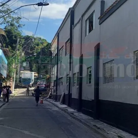 Buy this studio apartment on Estrada Senador Fernandes da Cunha in Rio do Ouro, Niterói - RJ