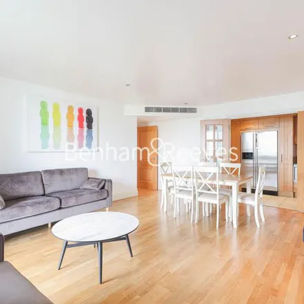 Rent this 3 bed apartment on Thames Point in The Boulevard, London