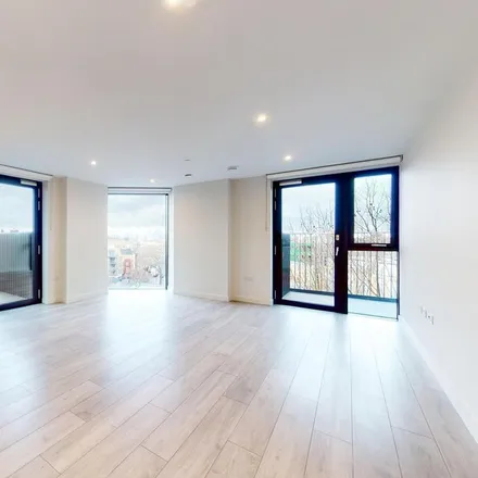 Image 7 - City Lights Point, 64 New Kent Road, London, SE1 6GB, United Kingdom - Apartment for rent