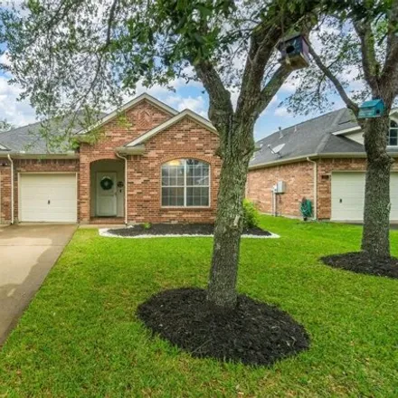 Buy this 3 bed house on 449 Drake Lane in League City, TX 77573