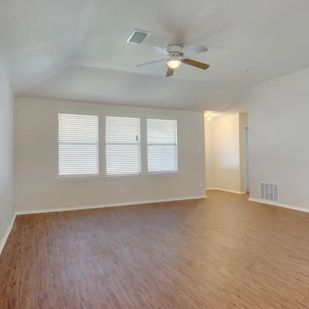 Image 3 - 1320 Mockingbird Drive, Navo, Denton County, TX 76227, USA - Apartment for rent