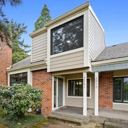 Buy this 3 bed house on 2001 Bonniebrae Drive in Lake Oswego, OR 97034