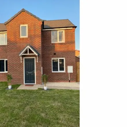 Buy this 3 bed duplex on unnamed road in Gainsborough CP, DN21 1WR