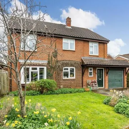 Buy this 4 bed house on Oakley in Buckinghamshire, Hp18