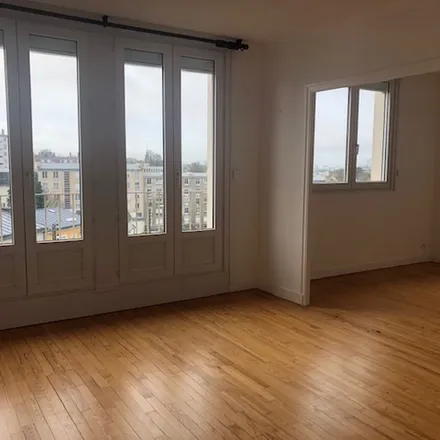 Image 4 - 7 Rue Jacques Offenbach, 29200 Treornou, France - Apartment for rent