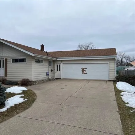 Buy this 3 bed house on 712 East Main Street in Arcadia, WI 54612