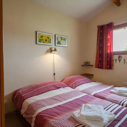 Rent this 2 bed house on Lotissement Lou Vilaré in 46300 Gourdon, France