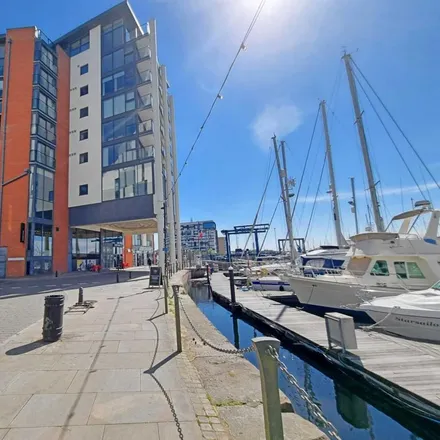 Rent this 2 bed apartment on Neptune Quay in Ipswich, IP3 0BN