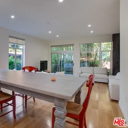 Image 7 - 8501 West Knoll Drive, West Hollywood, CA 90069, USA - Townhouse for rent