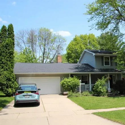 Rent this 3 bed house on 7626 Westchester Drive in Middleton, WI 53562