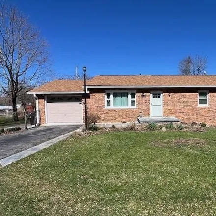 Buy this 3 bed house on 266 Marshall Circle in Shady Spring, Raleigh County